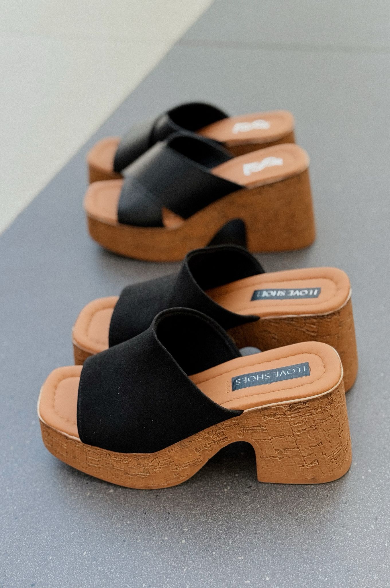 Velseya Suede Black Women's Pumps