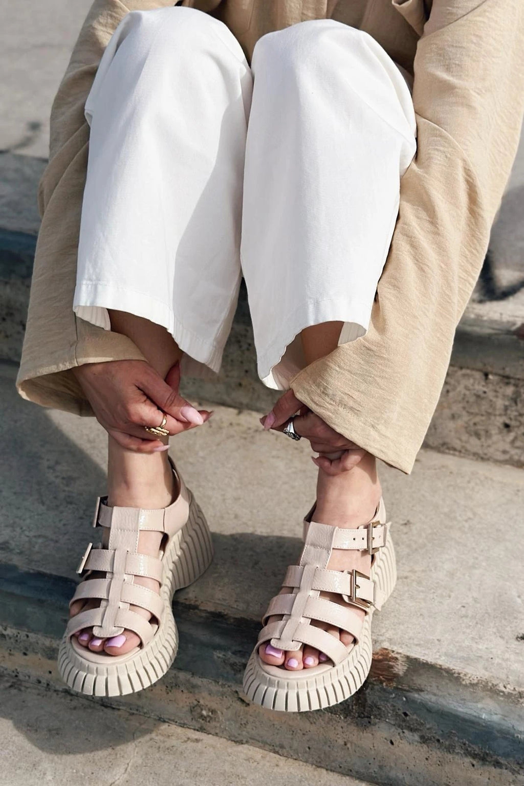 Movina Patent Buckle Thick Sole Women's Sandals Beige