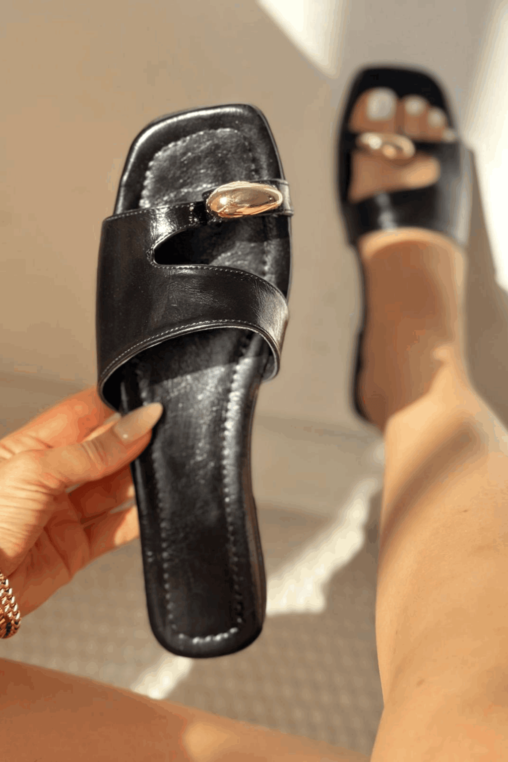 Velto Black Faux Leather Women's Thong Sandals