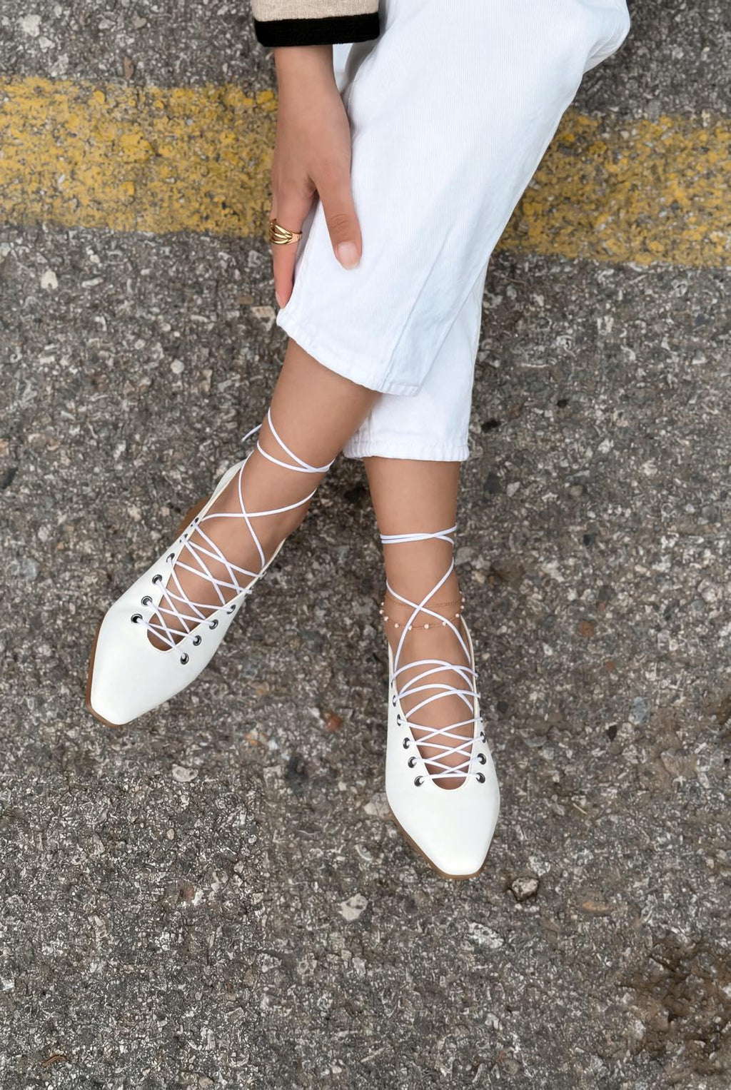 Temora White Faux Leather Women's Pumps