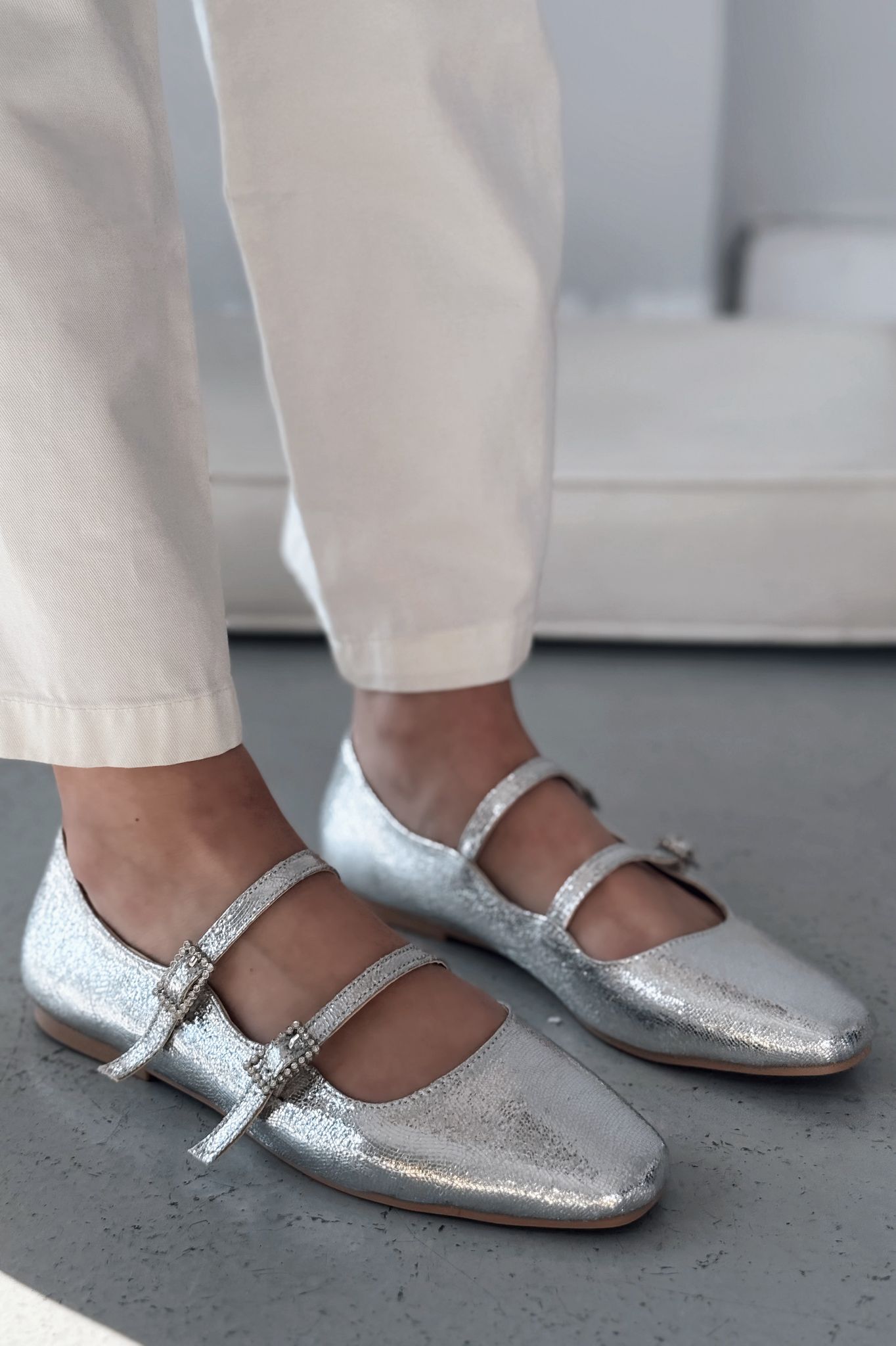 Harwor Silver Patent Faux Leather Buckle Detail Women's Flats