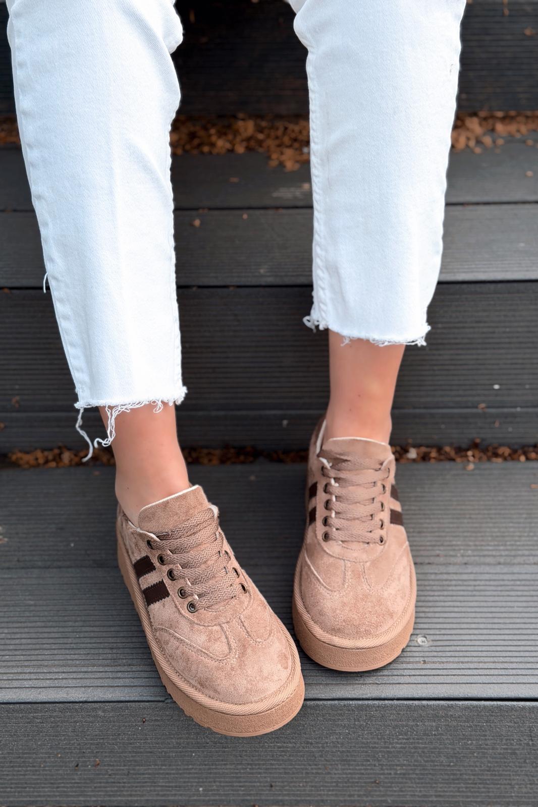 Vireo Camel Suede Women's Sneakers