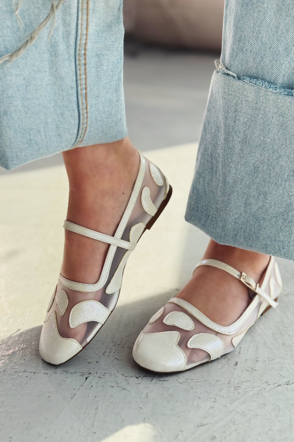 Sartil Metallic White Tulle Embroidered Women's Flats