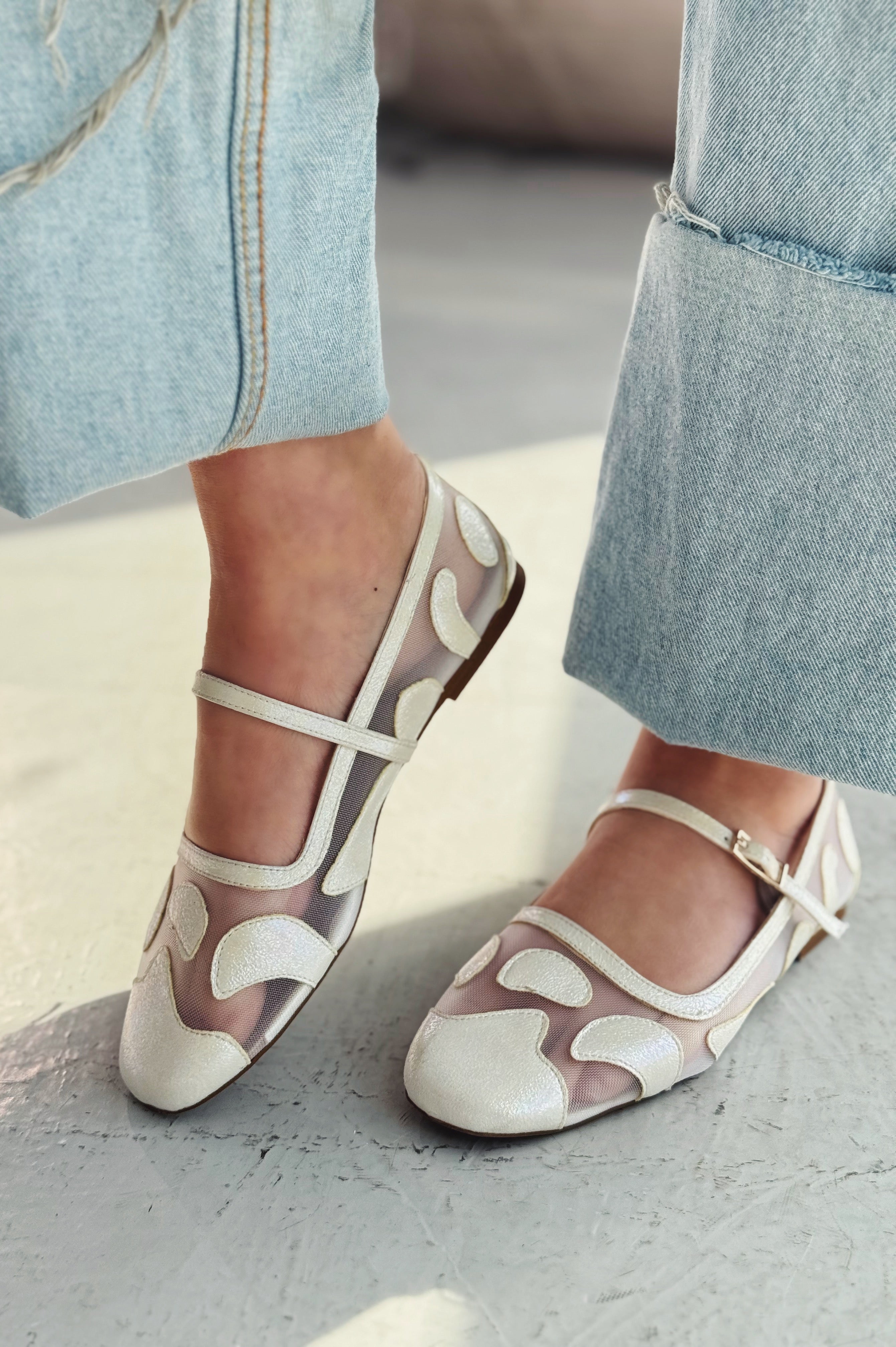 Sartil Metallic White Tulle Embroidered Women's Flats