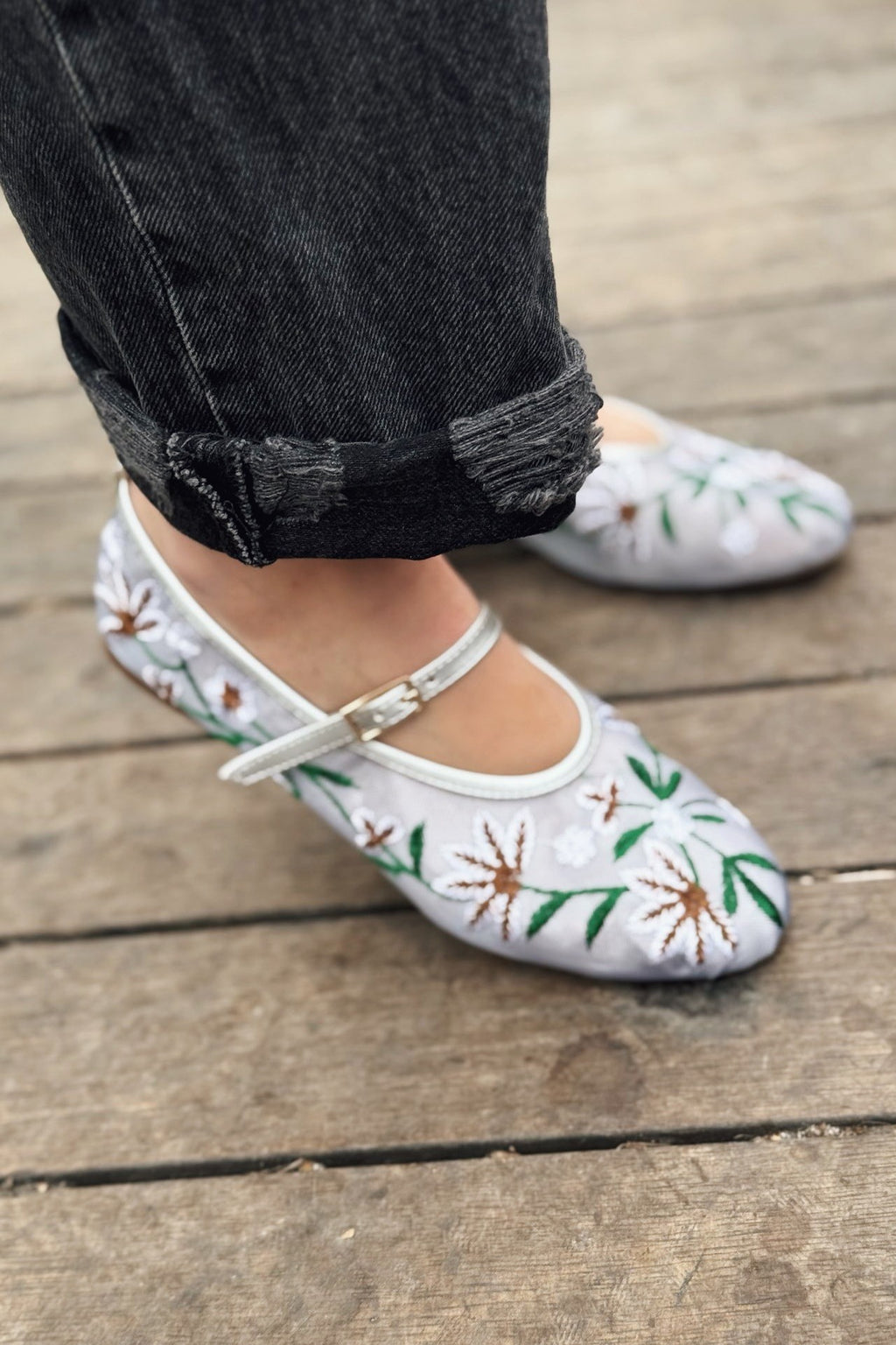 Krysol Grey Embroidered Mesh Women's Flats