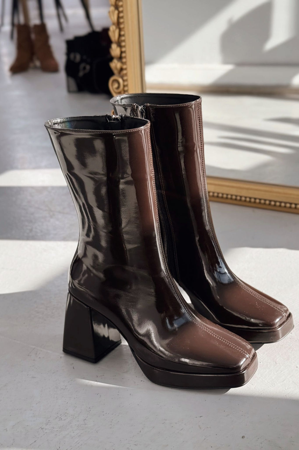 Polinca Patent Faux Leather Platform Dark Brown Women's Boots