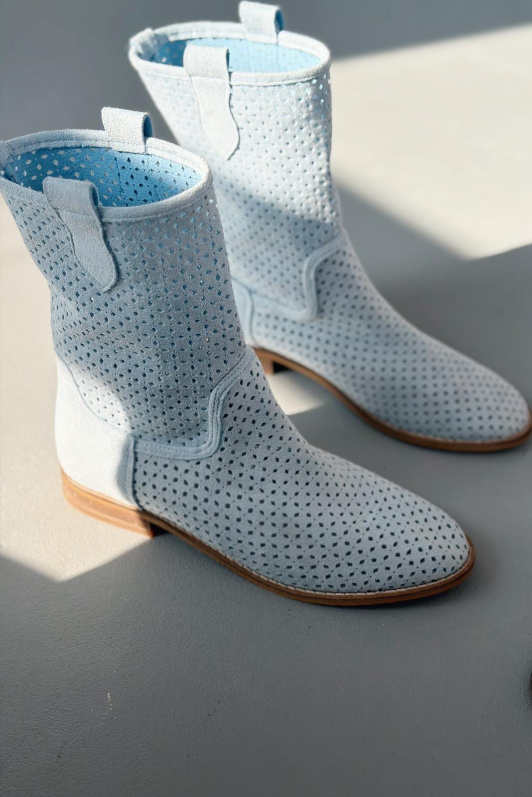 Meror Baby Blue Suede Women's Perforated Summer Boots