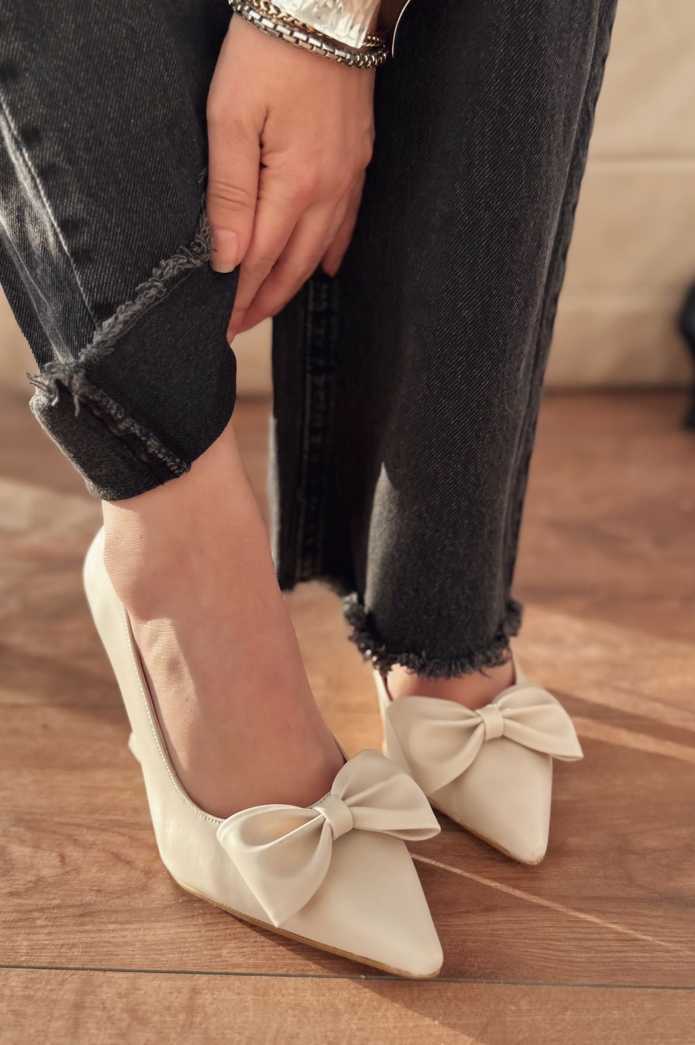 Odrin Beige Bow Detail Faux Leather Women's Stilettos