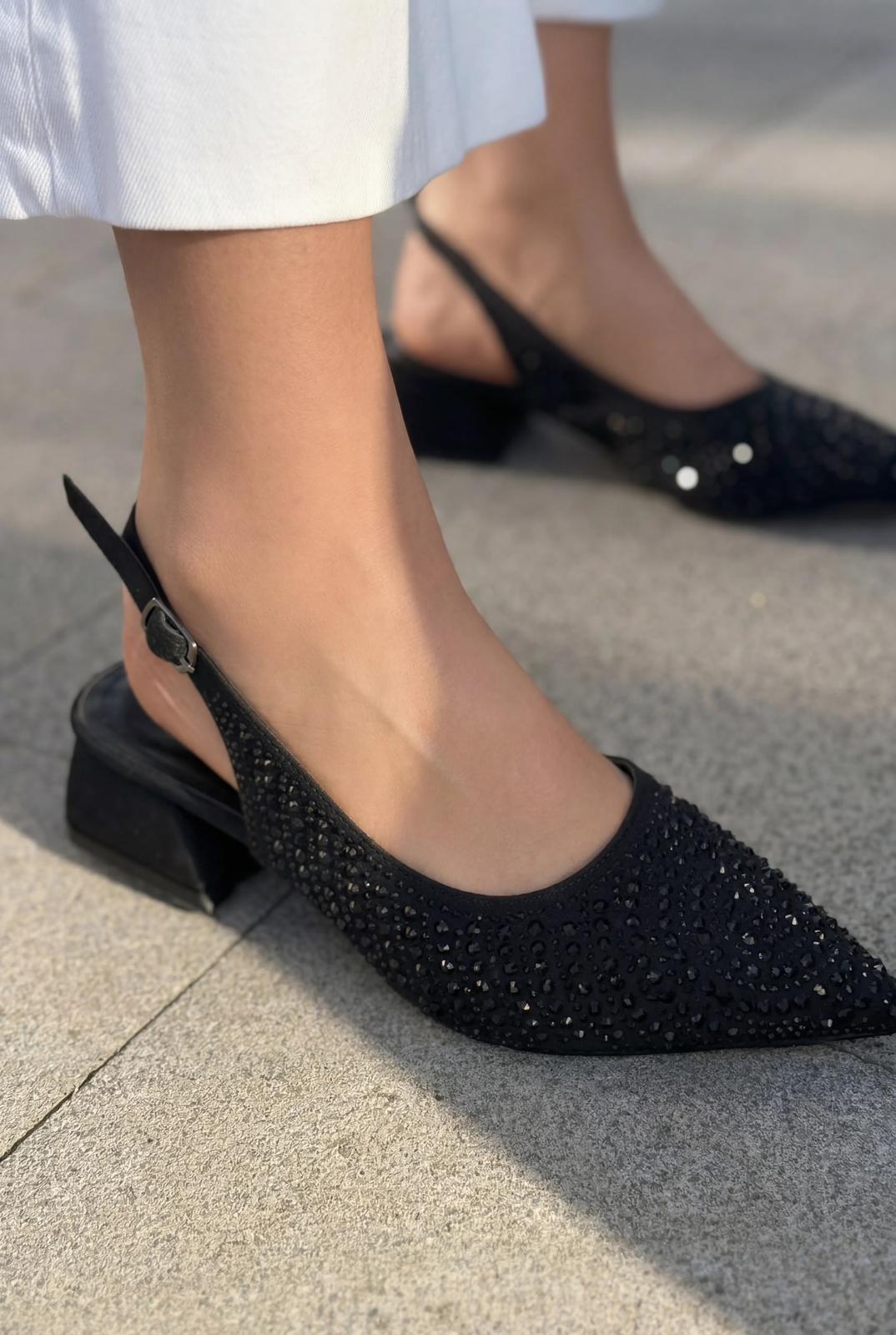 Dunes Black Satin Women's Pumps