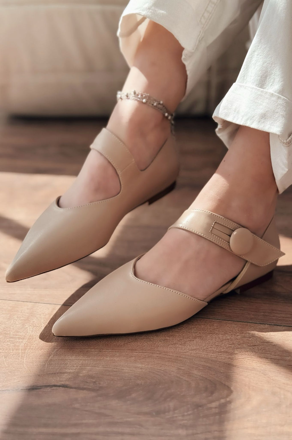 Peronsa Nude Faux Leather Button Detail Women's Flats