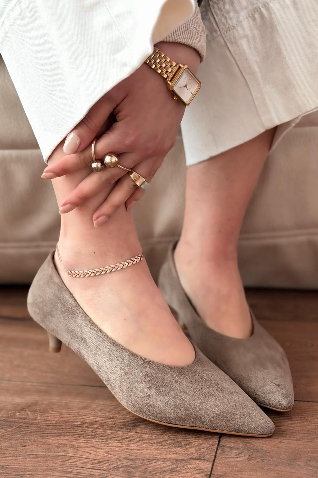 Seranis Taupe Suede Women's Pumps