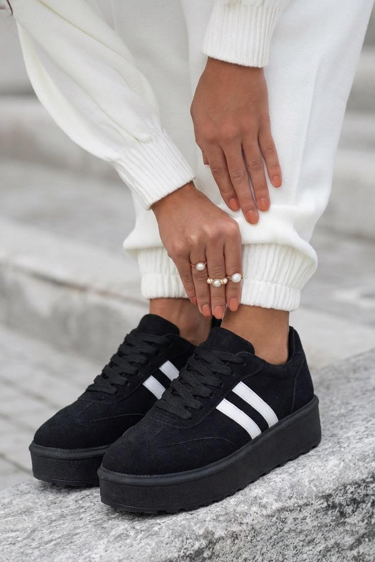 Vireo Black Suede Women's Sneakers
