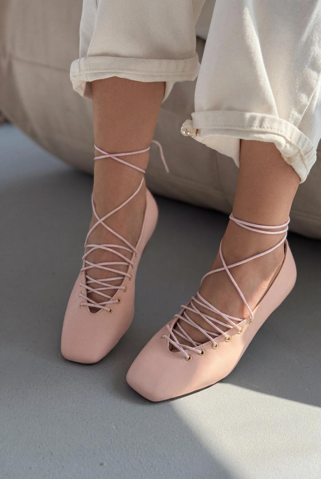 Seranis Blush Faux Leather Women's Pumps