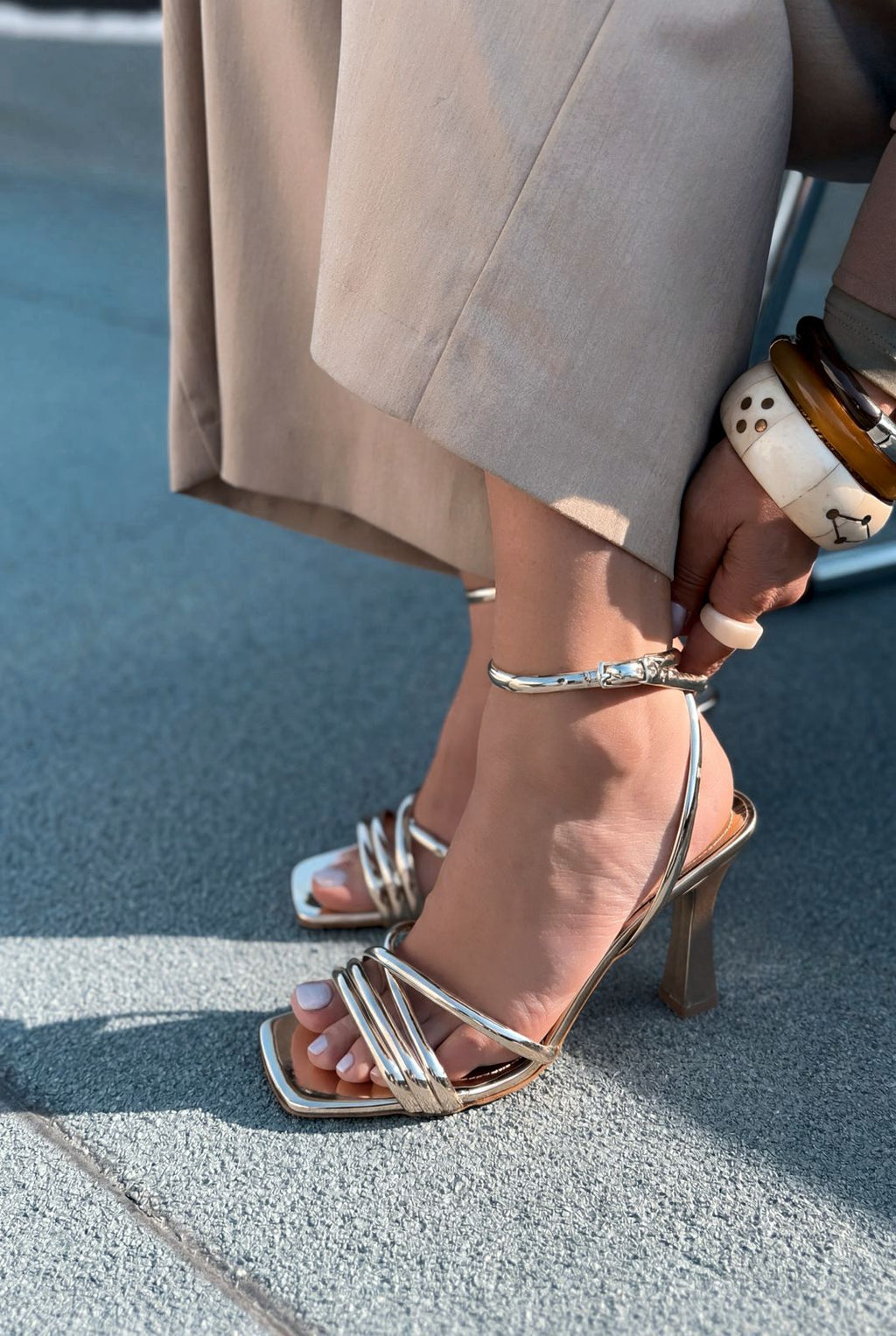 Velisse Gold Patent Faux Leather Women's Pumps Sandals