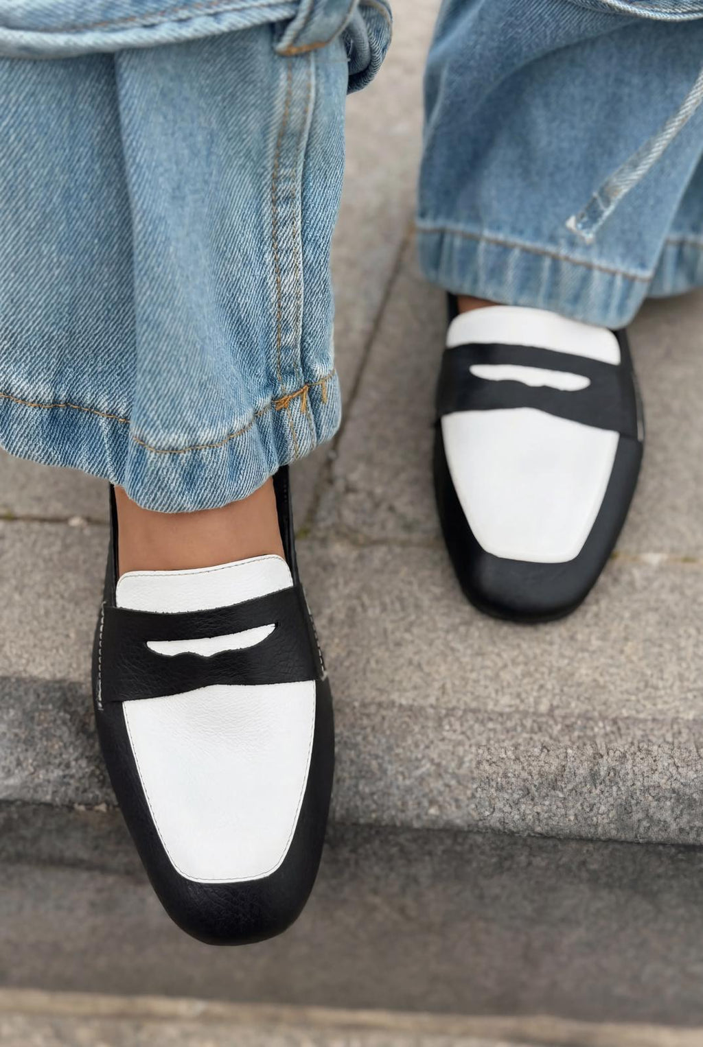 Melniel Black White Genuine Leather Women's Loafers