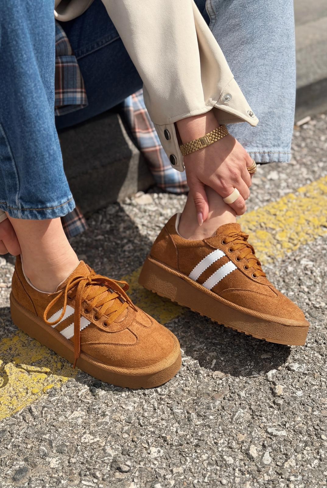 Vireo Taupe Suede Women's Sneakers