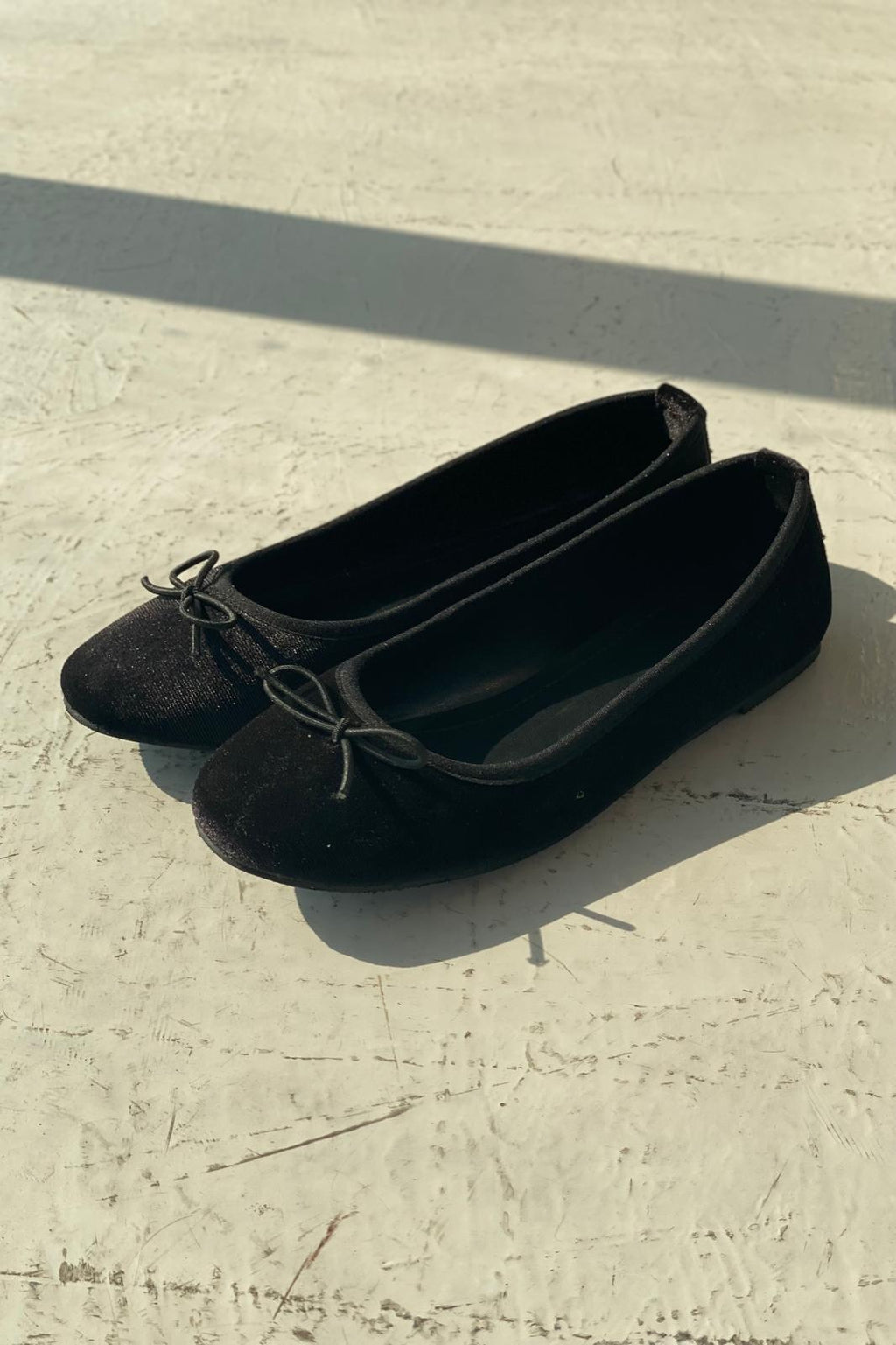 Lante Black Velvet Women's Mary Jane Flats
