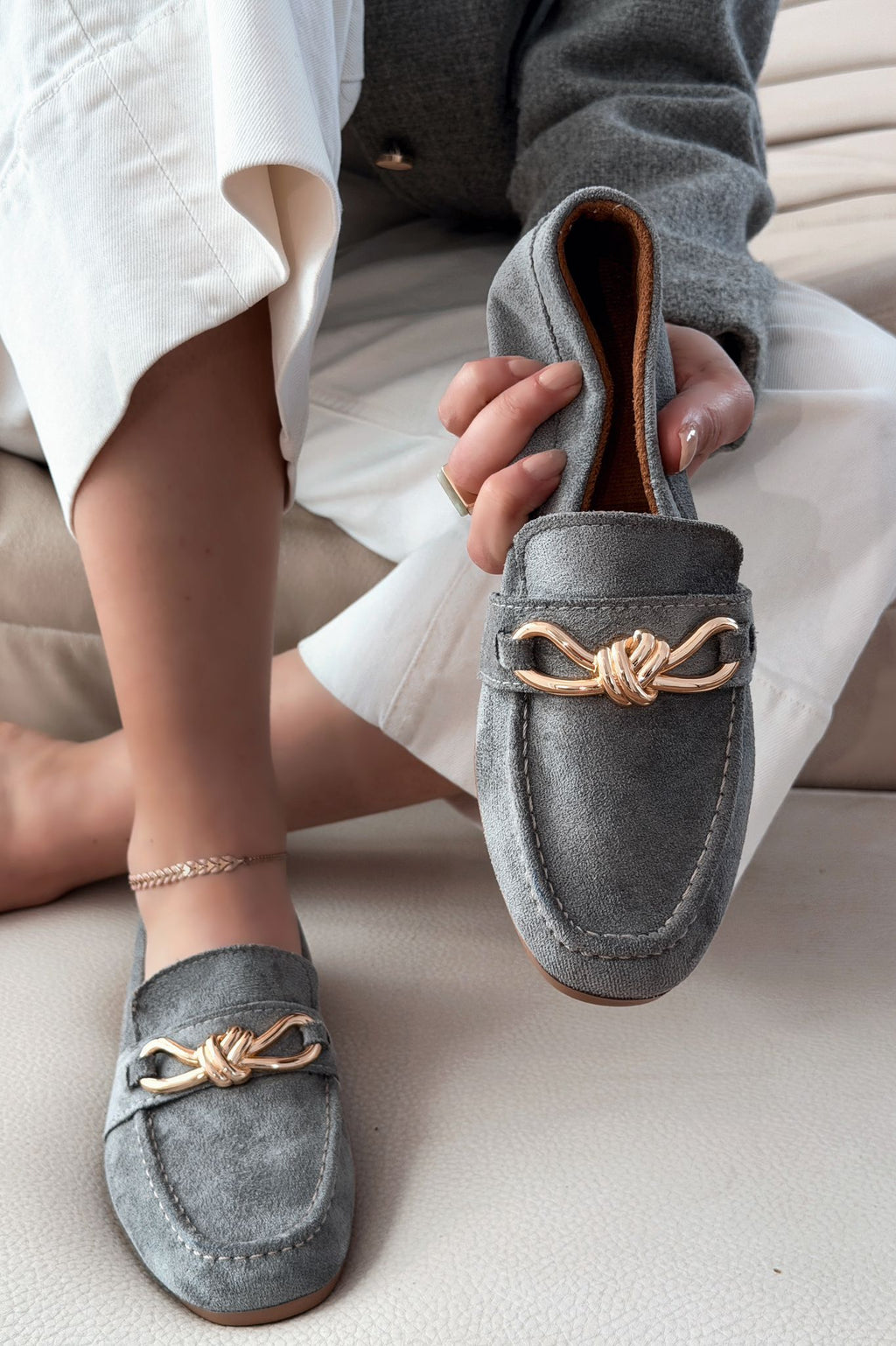 Avelis Grey Suede Bow Detail Women's Loafers