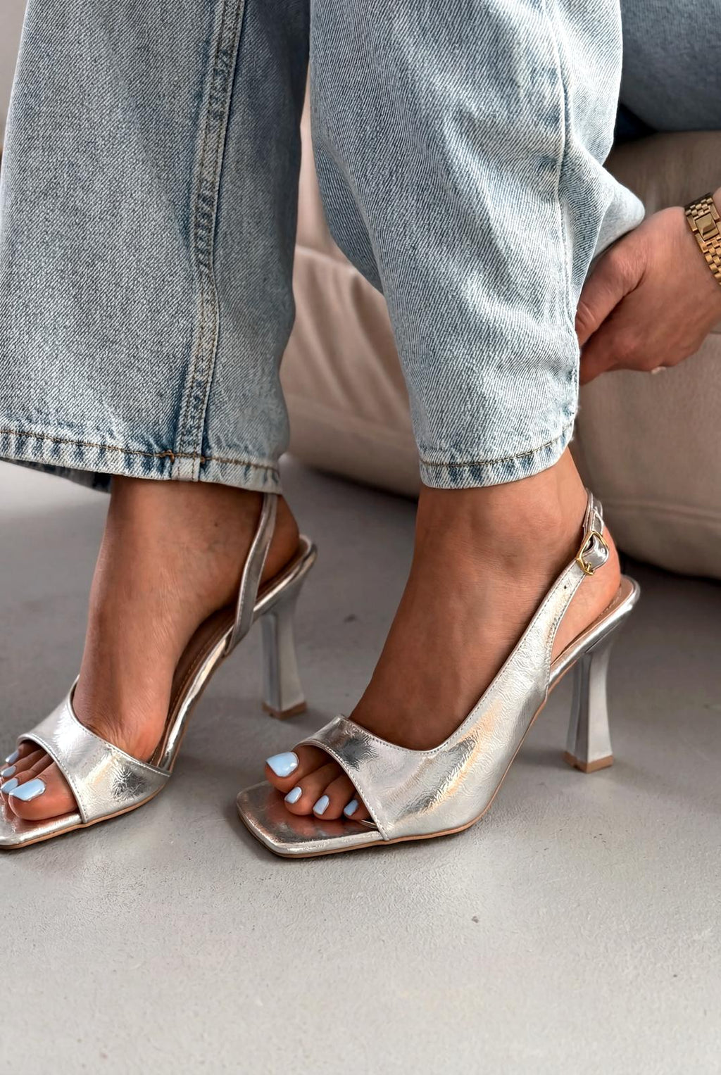 Solvion Silver Patent Faux Leather Women's Pumps Sandals