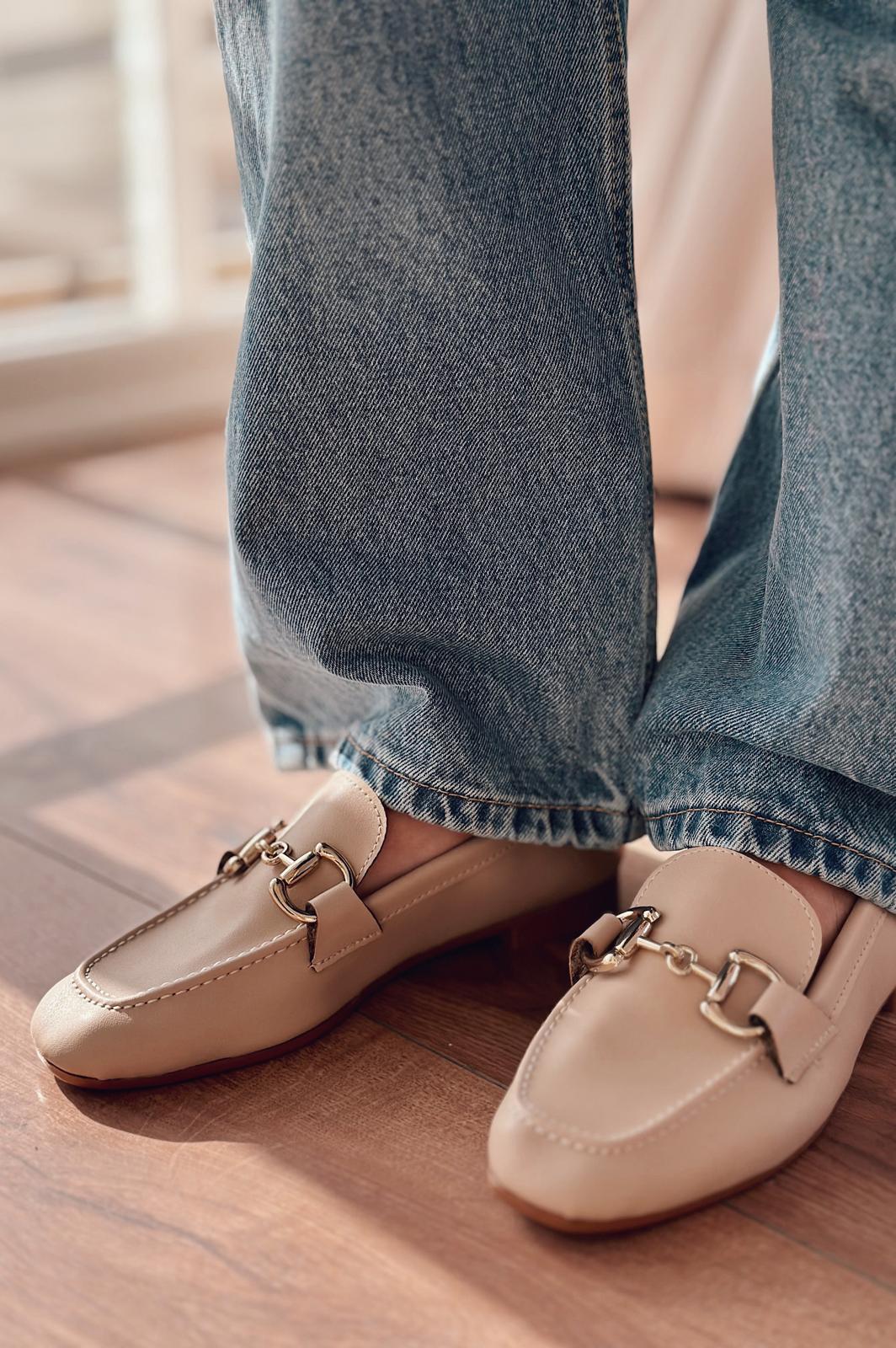 Lofin Nude Faux Leather Buckle Detail Women's Loafers