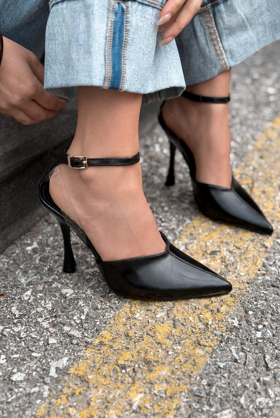 Rovire Black Crinkle Faux Leather Women's Stilettos