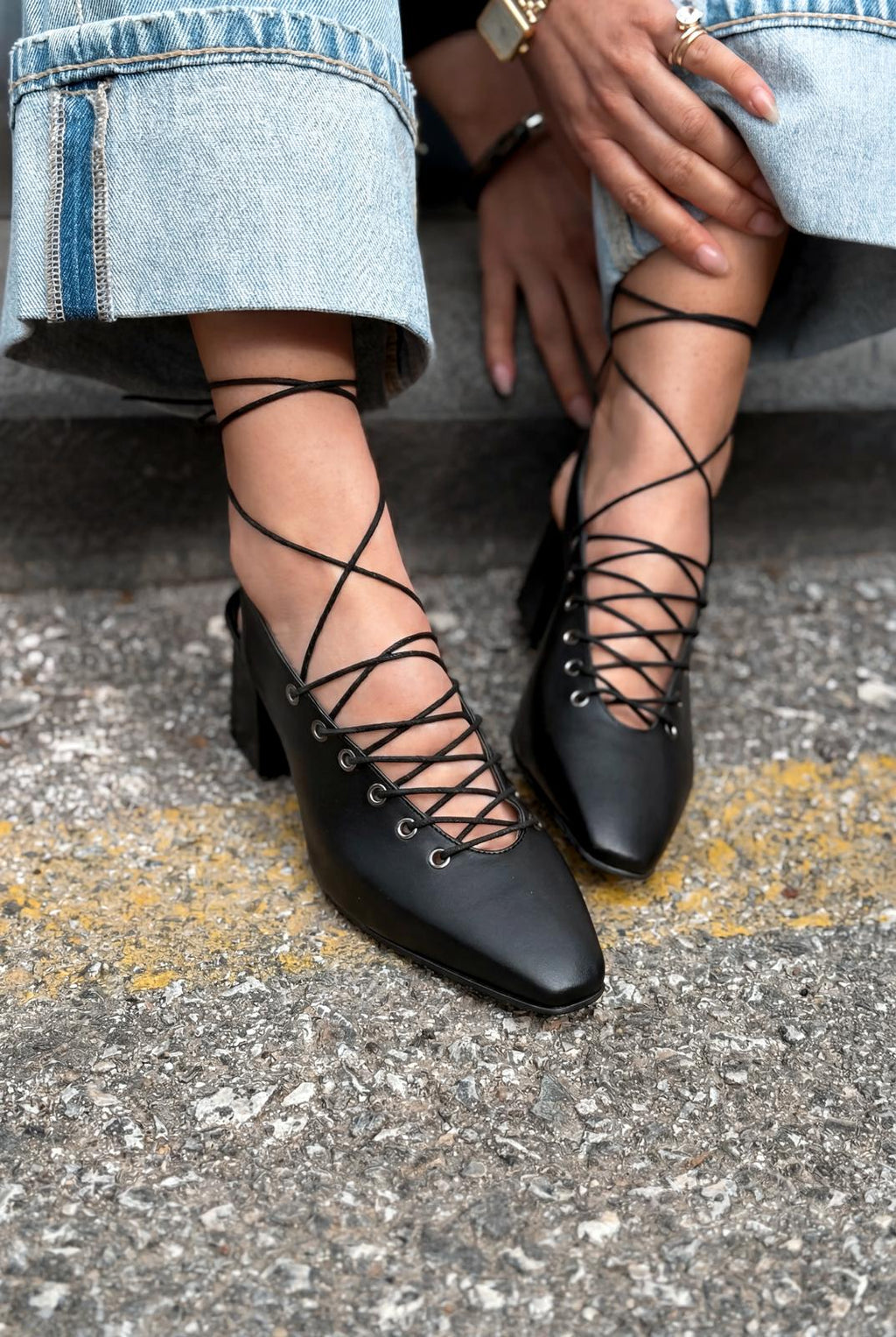 Yorella Black Faux Leather Women's Pumps