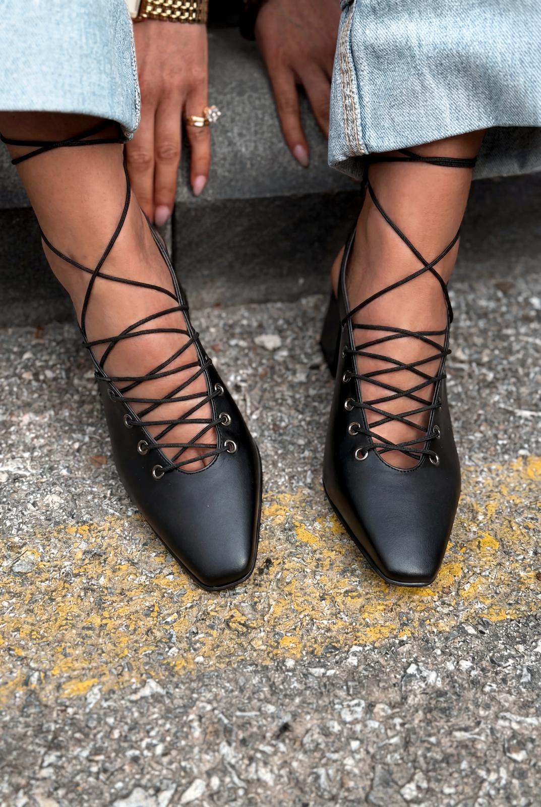 Yorella Black Faux Leather Women's Pumps