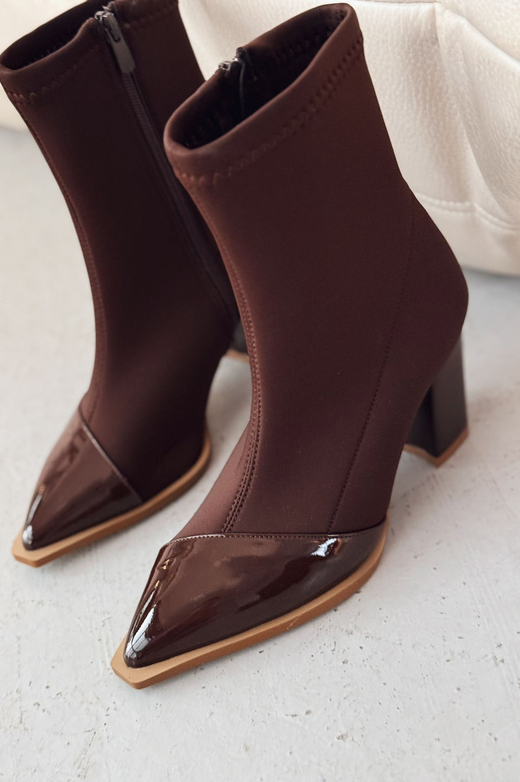 Mivora Stretch Dark Brown Women's Boots
