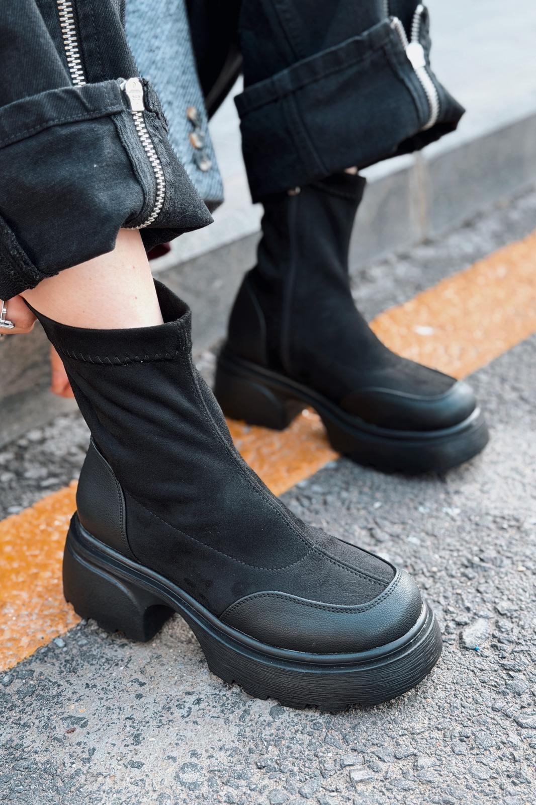Gariel Black Suede Women's Platform Sole Boots