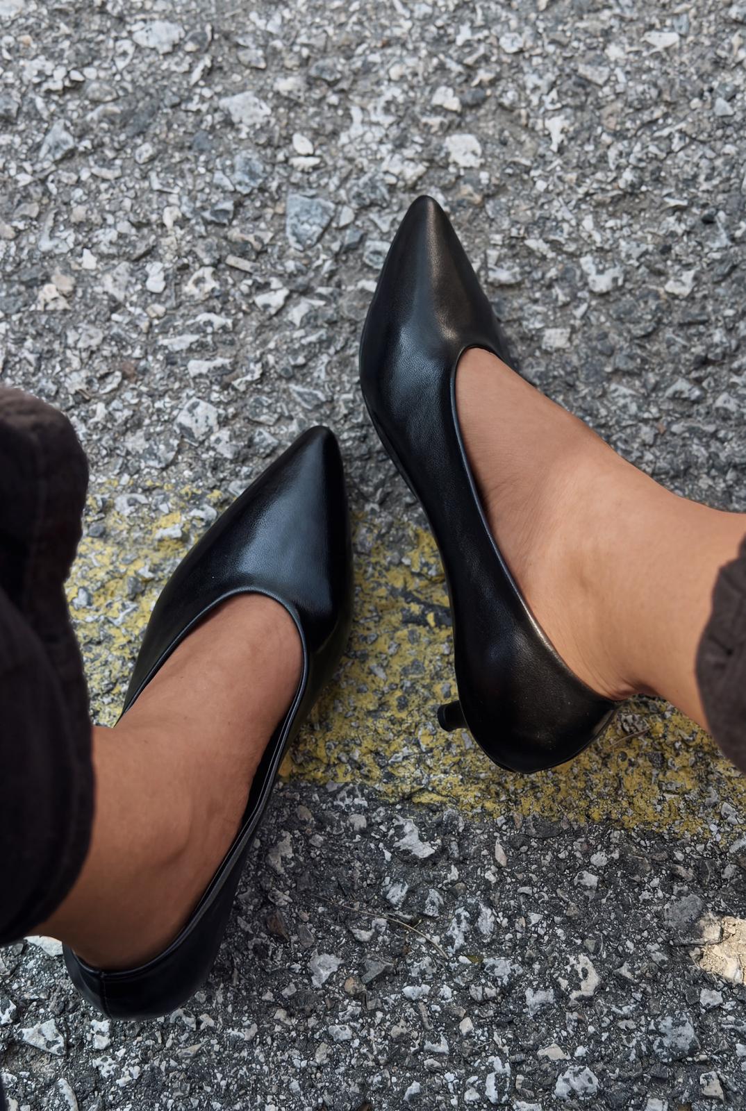 Seranis Black Faux Leather Women's Stilettos