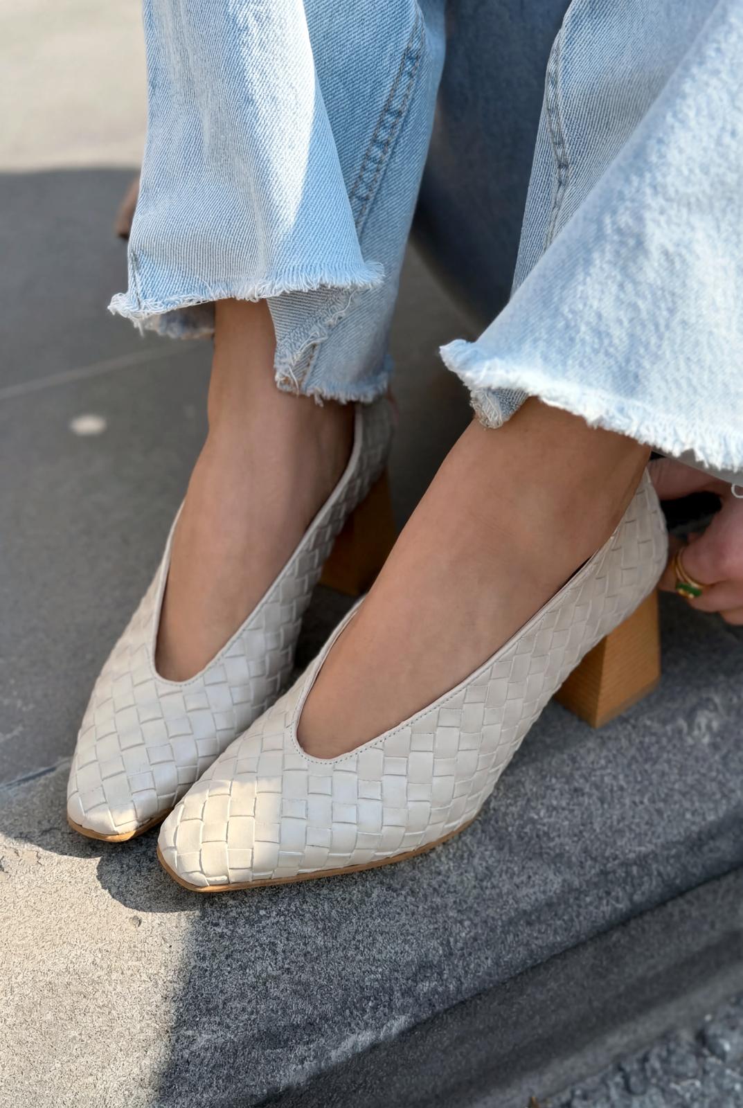Torben Beige Faux Leather Woven Women's Pumps