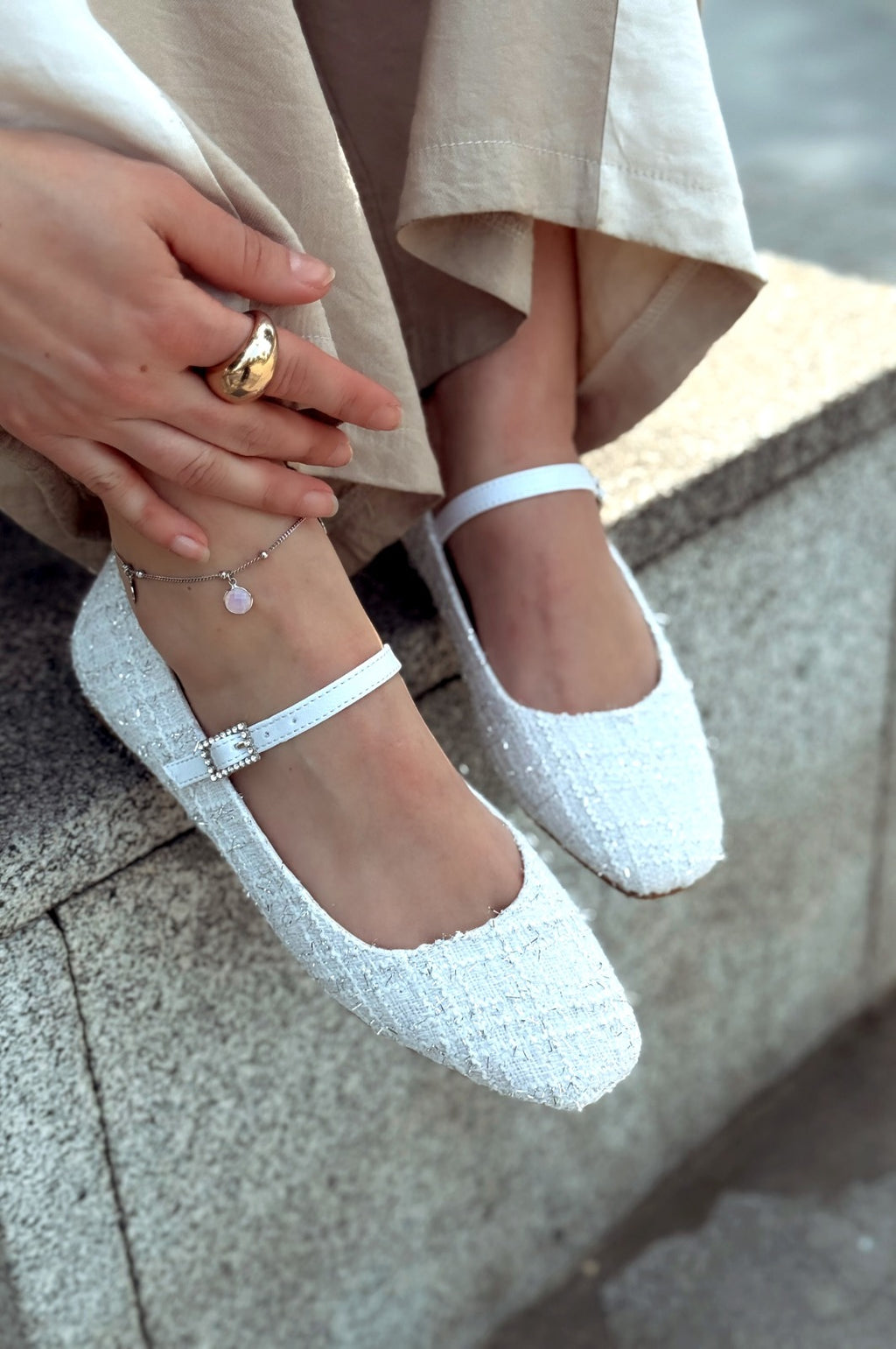 Edwons White Tweed Pattern Women's Flats