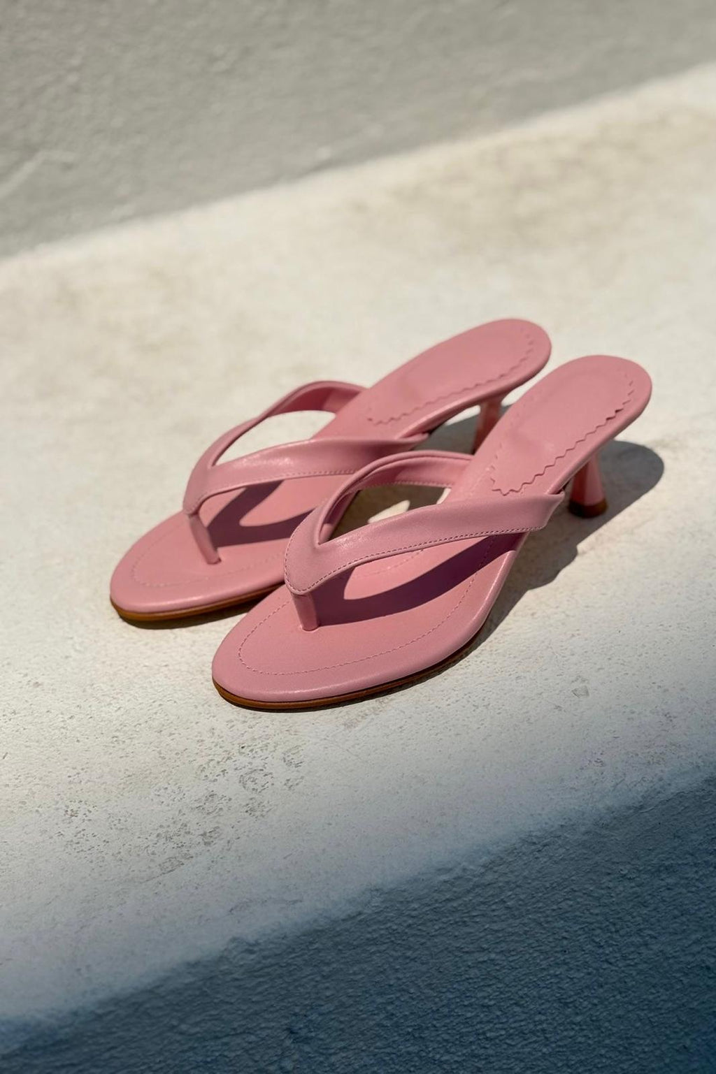 Ponya Pink Faux Leather Toe Post Pumps