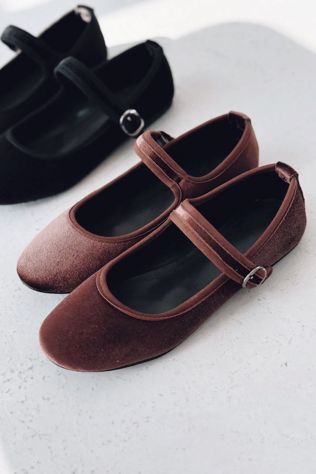 Vosinta Dark Brown Velvet Women's Mary Jane Flats