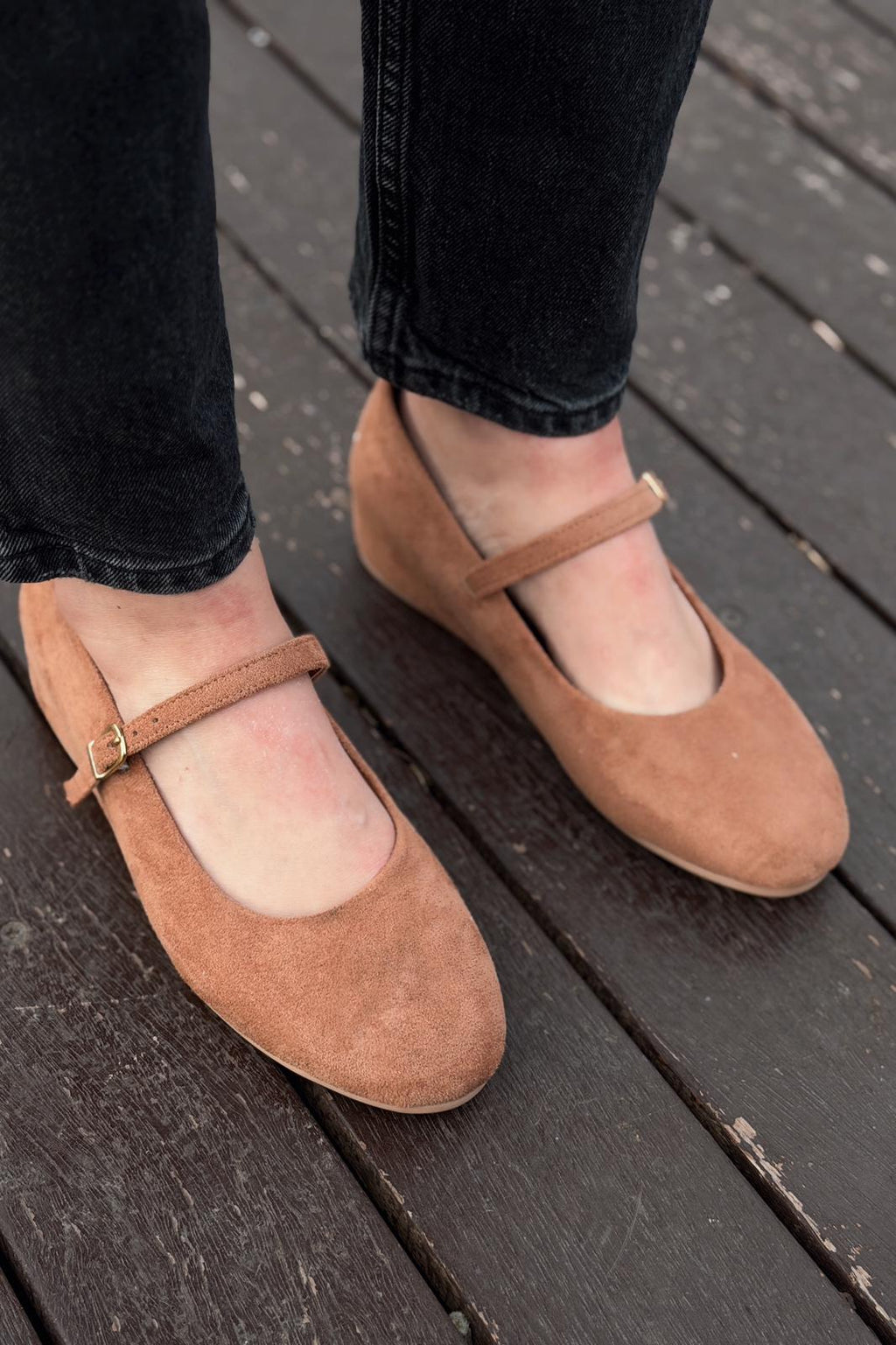 Tenris Black Suede Women's Wedge Heel Flats
