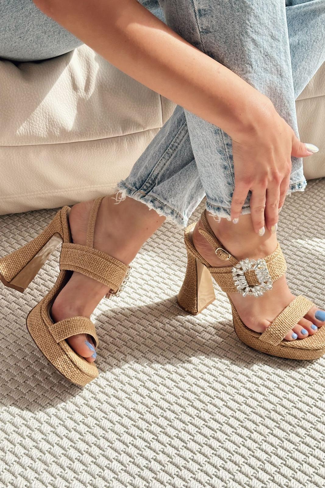 Movetta Beige Raffia Women's Platform Pumps