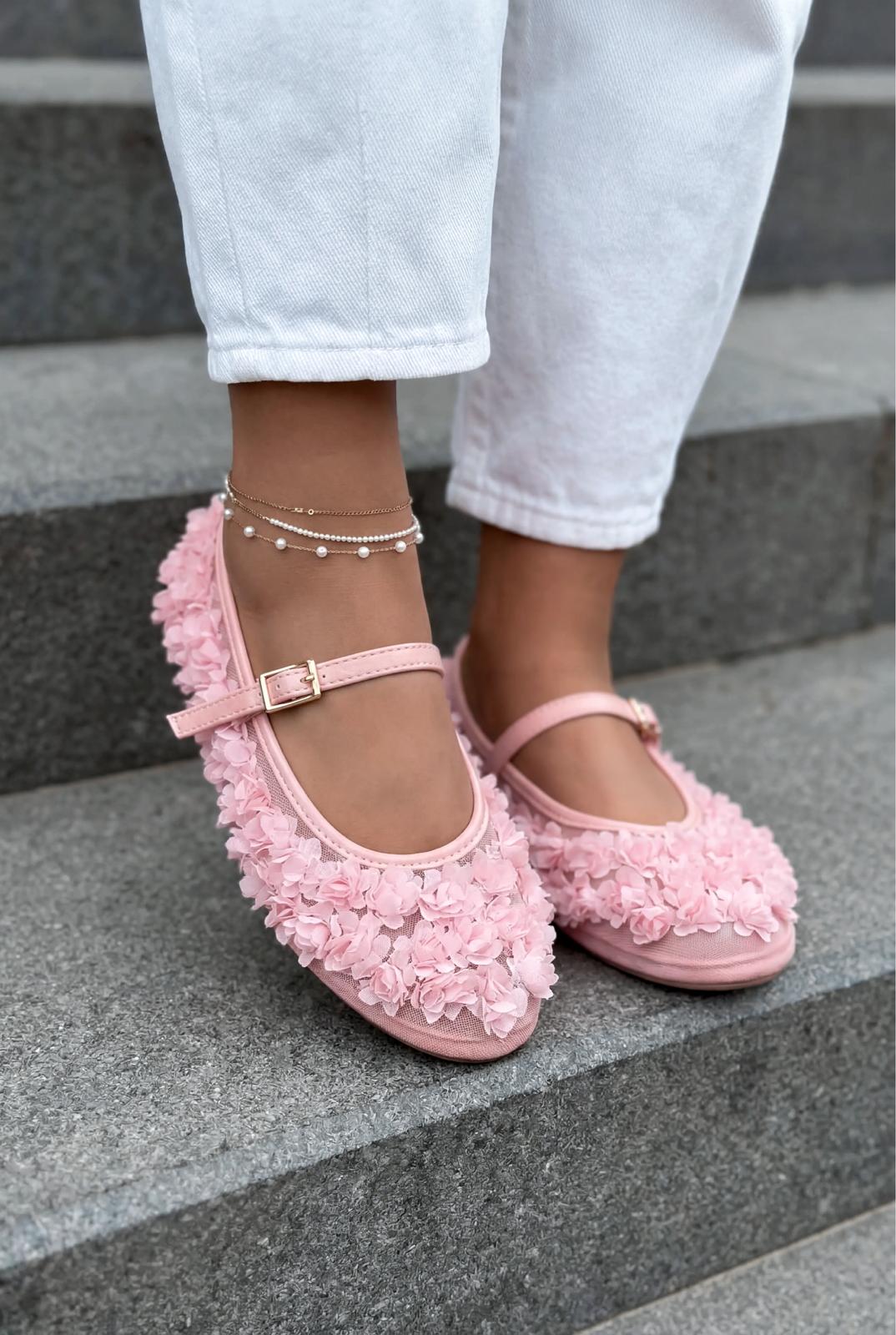 Neror Pink Tulle Women's Flats