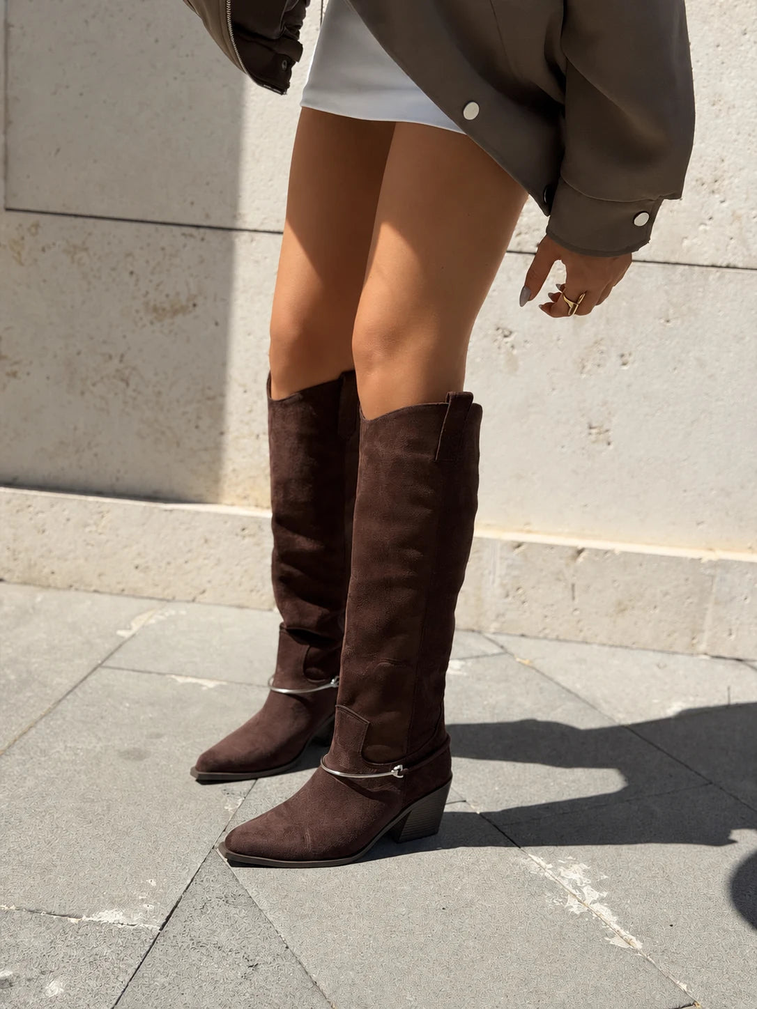 BOOTS